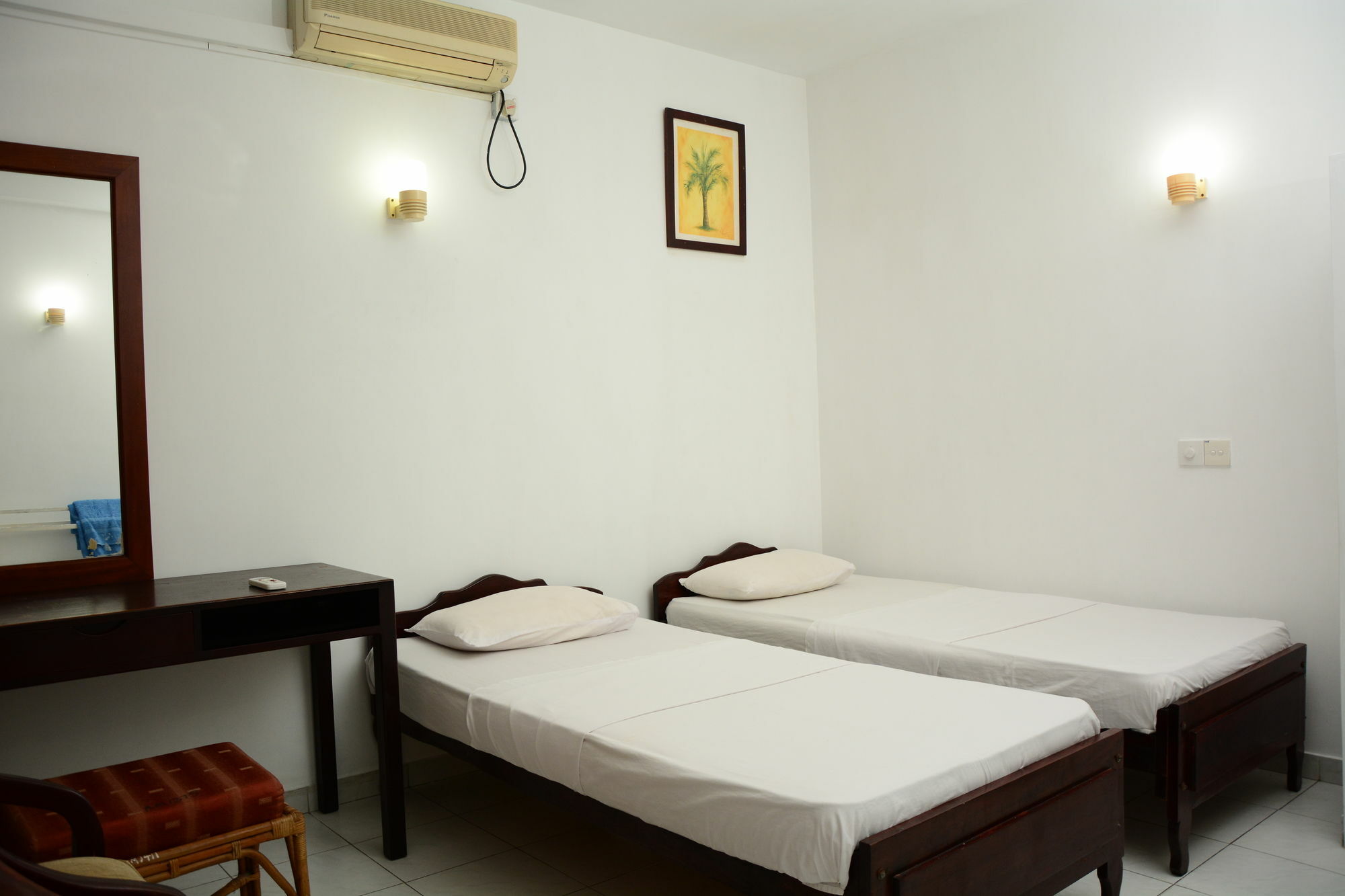 Ykd Tourist Rest Hikkaduwa Hotel ภายนอก รูปภาพ